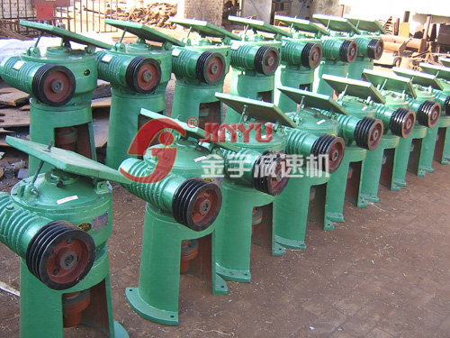 A型立式圓柱蝸桿減速機(jī)